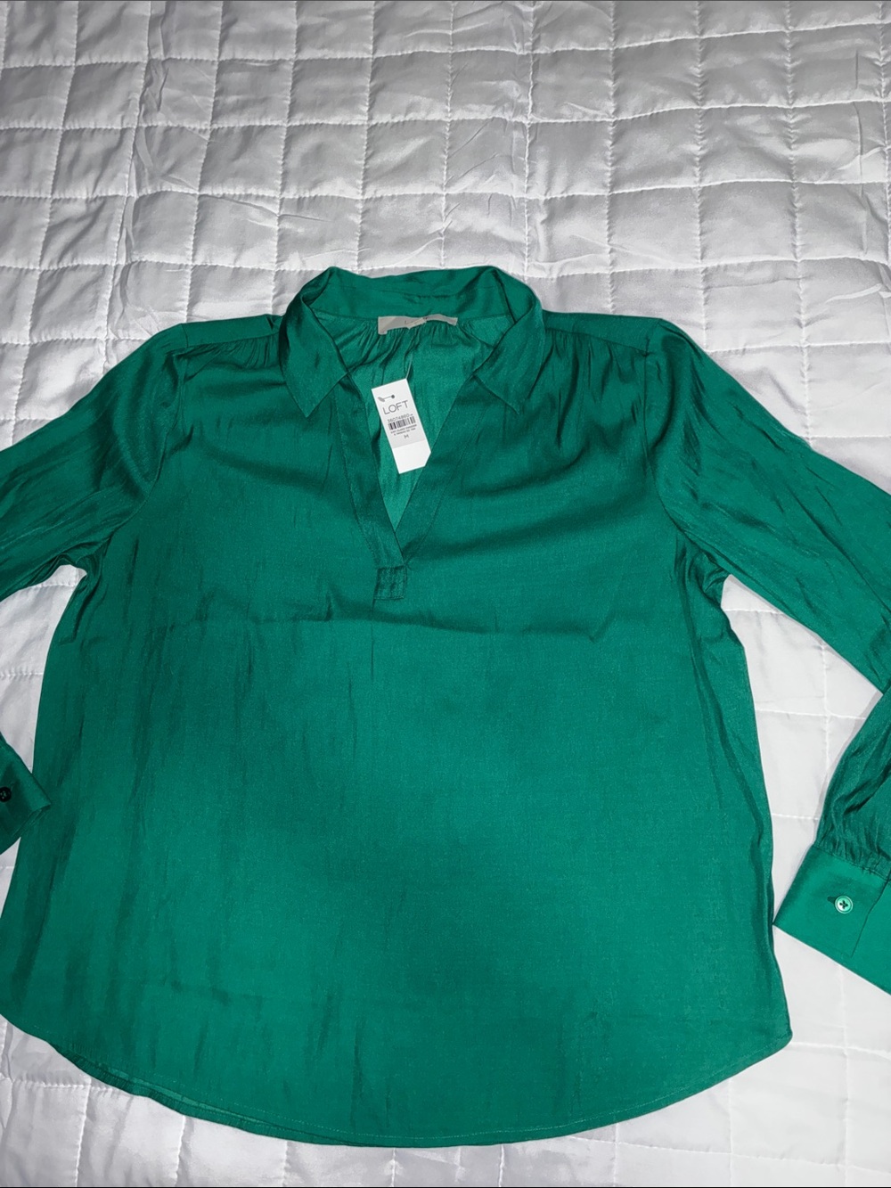 Loft Women’s Emerald Green Collared V Neck Popover Blouse - Picture 2 of 6